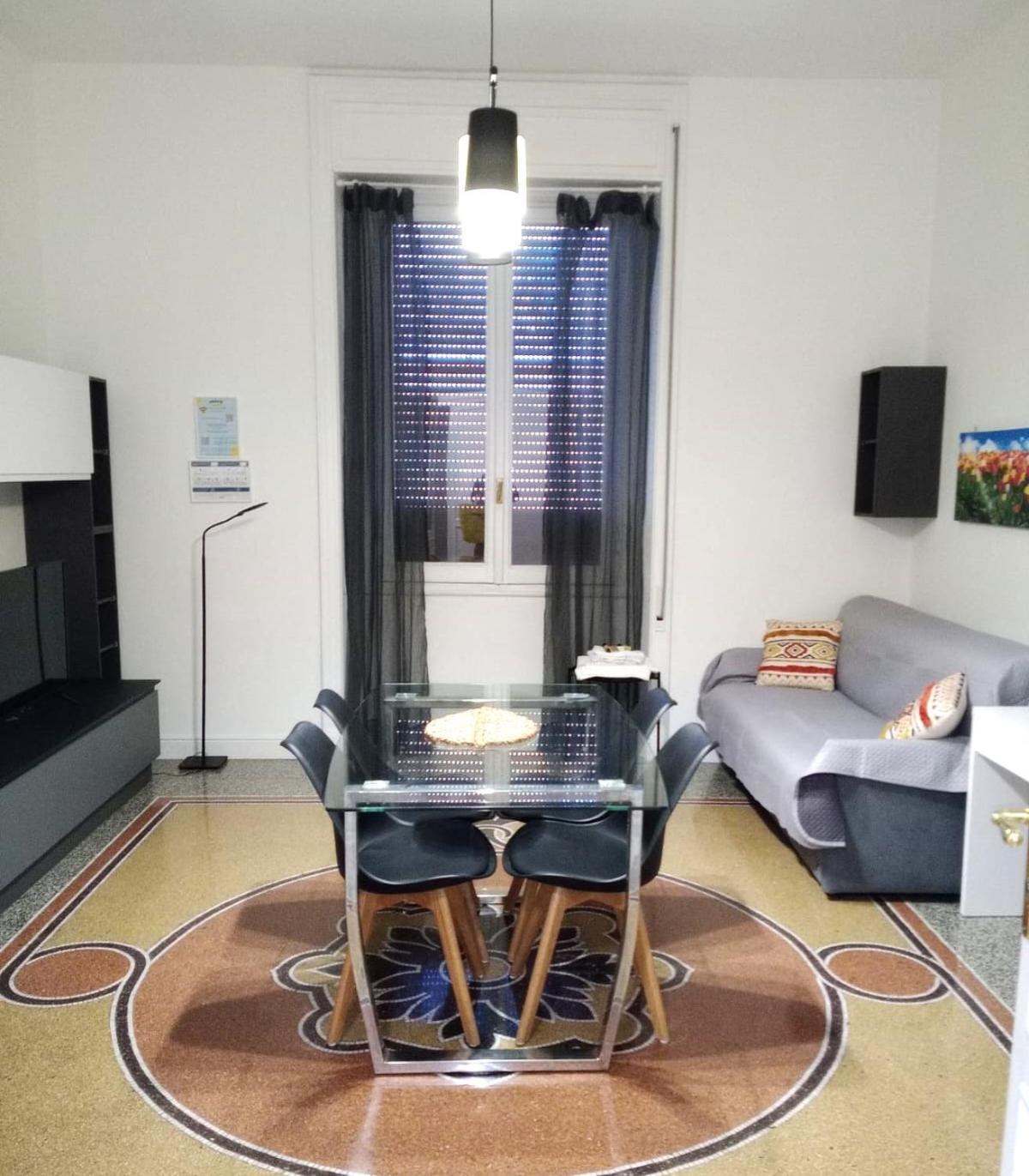 Joivy Elegant 1-Bedroom Flat Near Spianata Castelletto Genoa Luaran gambar